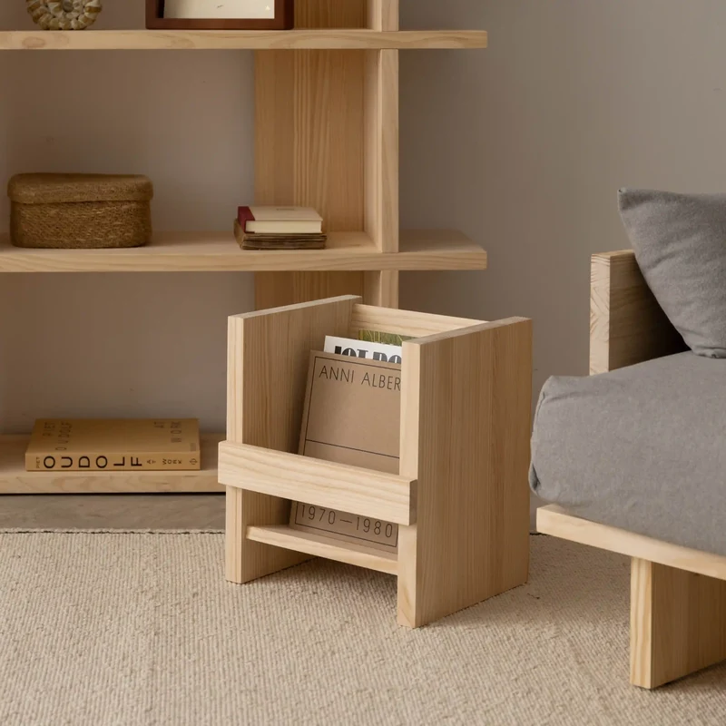 Oliva solid wood book display 39 x 29.2 cm