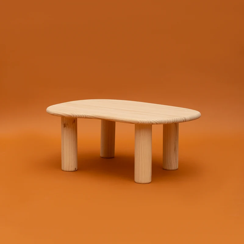 Calella - Coffee table in pine wood 93 cm