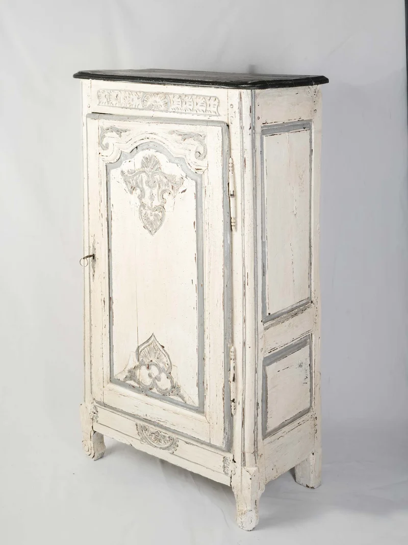 Small Louis XV Norman Oak Cupboard– 52¾" x 30¼"