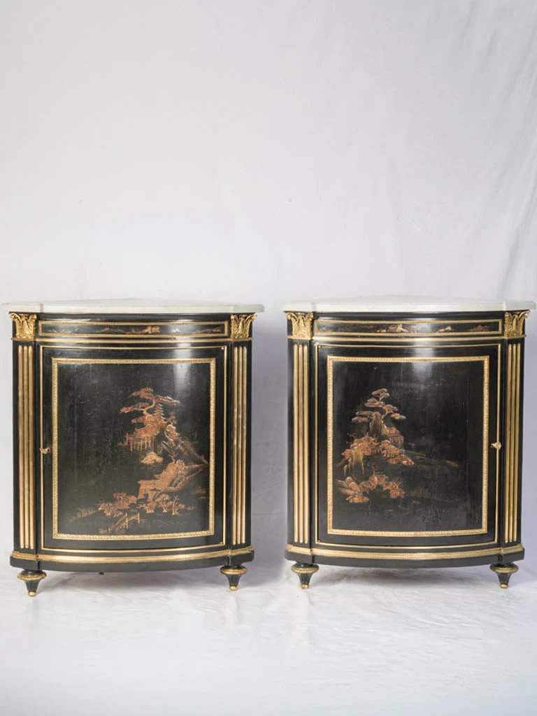 Rare Pair of French Corner Cabinets in Ebony and Chinese Lacquer Circa 1810 - 40¼"