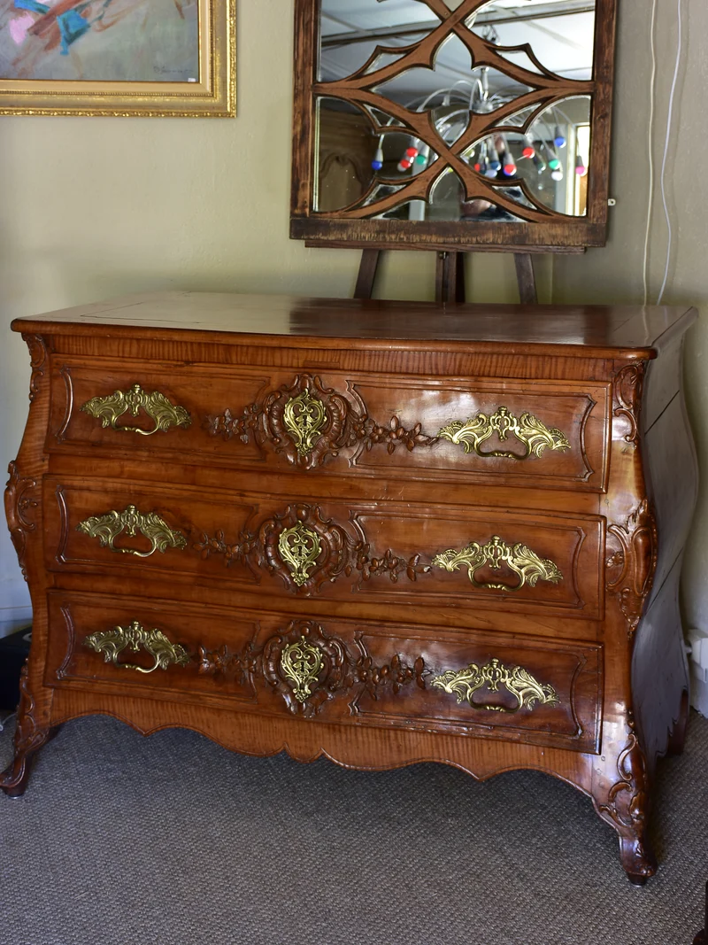 Early 18th century Bordelaise regency commode
