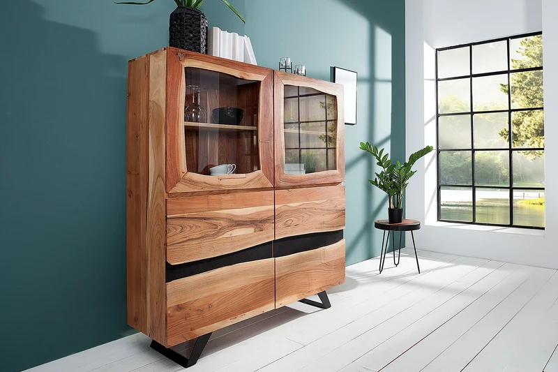 Buffet haut massif AMAZONAS 140cm vitrine en métal acacia bord d’arbre