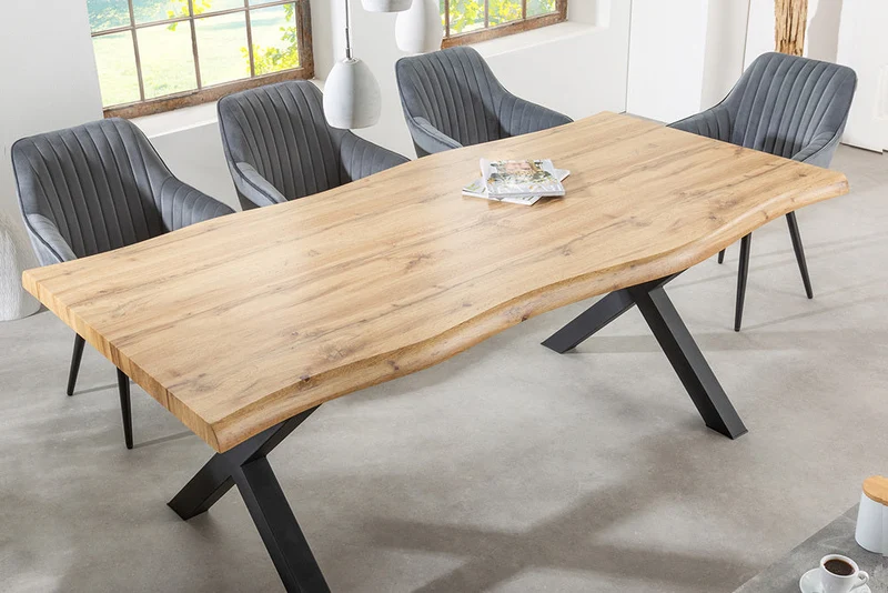 Table à manger industrielle WILD 160 cm design chêne sauvage marron bord d'arbre cadre en X noir
