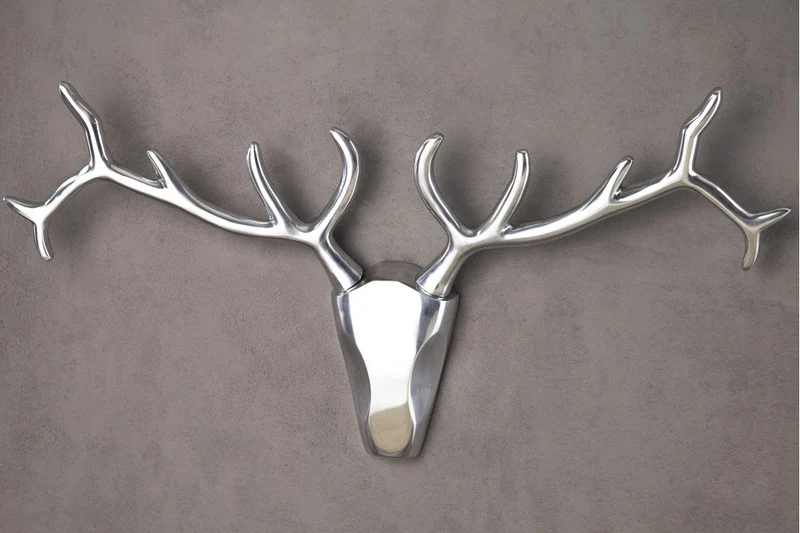 Décoration murale moderne VEADO 100cm bois de cerf argenté