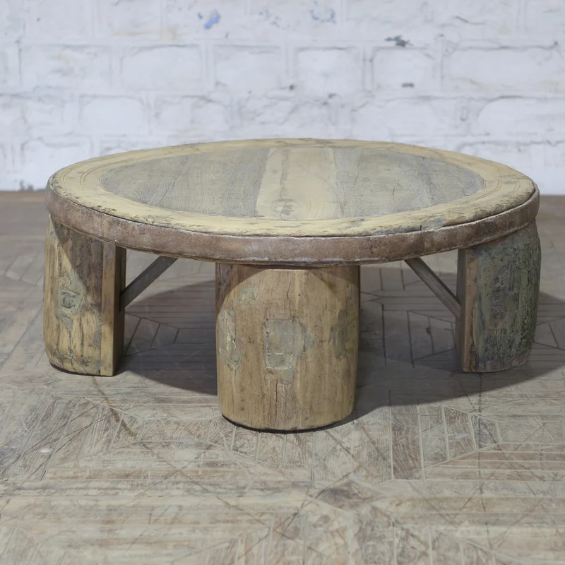 Table basse ronde en bois d’acacia — 41.75×41.75×16.25" — PA32850