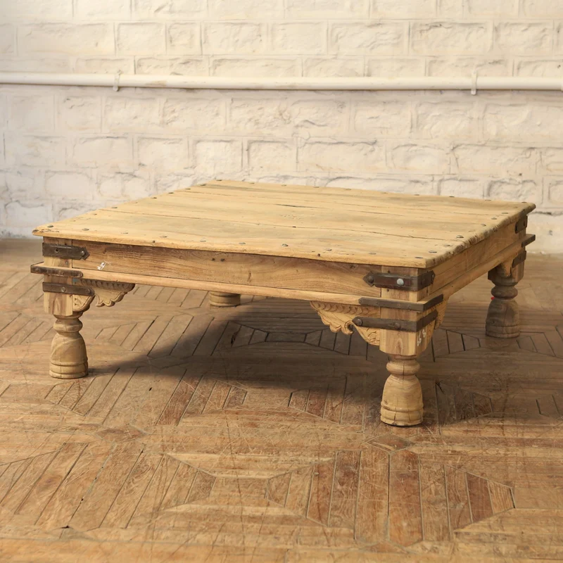 Table basse en bois de teck — 48×48×18" — PA35682
