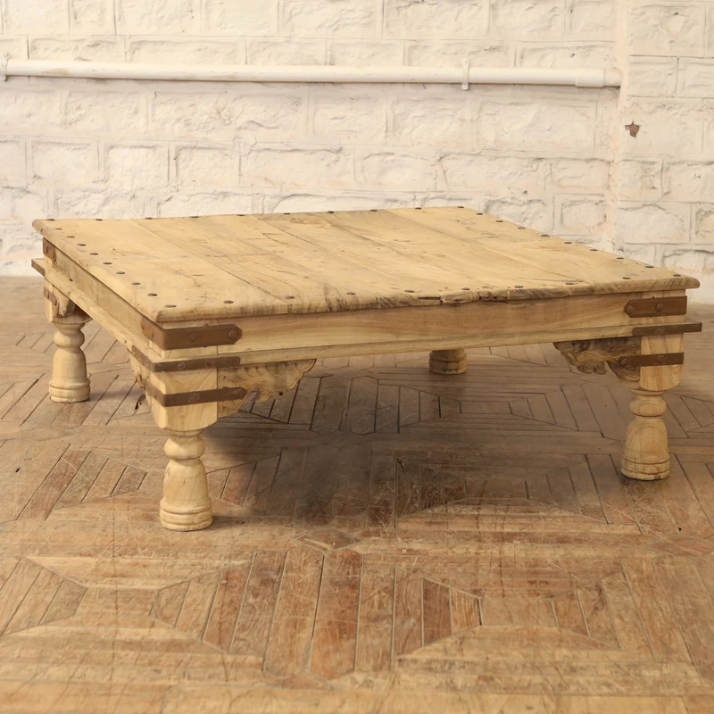 Table basse en bois de teck — 48×48×18" — PA35683