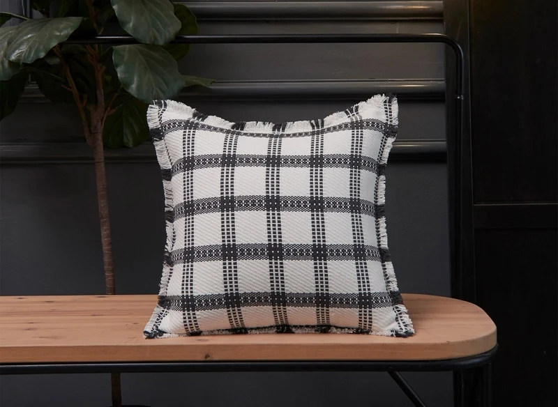 Coussin blanc et gris foncé à carreaux 45x45 cm WARMY