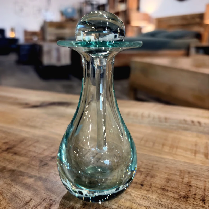 Parfumeuse en verre soufflé 4"