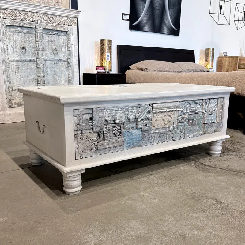 Coffre en bois Antique