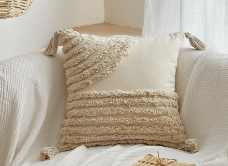 Coussin beige à tissu texturé 45x45 cm MONTREAL