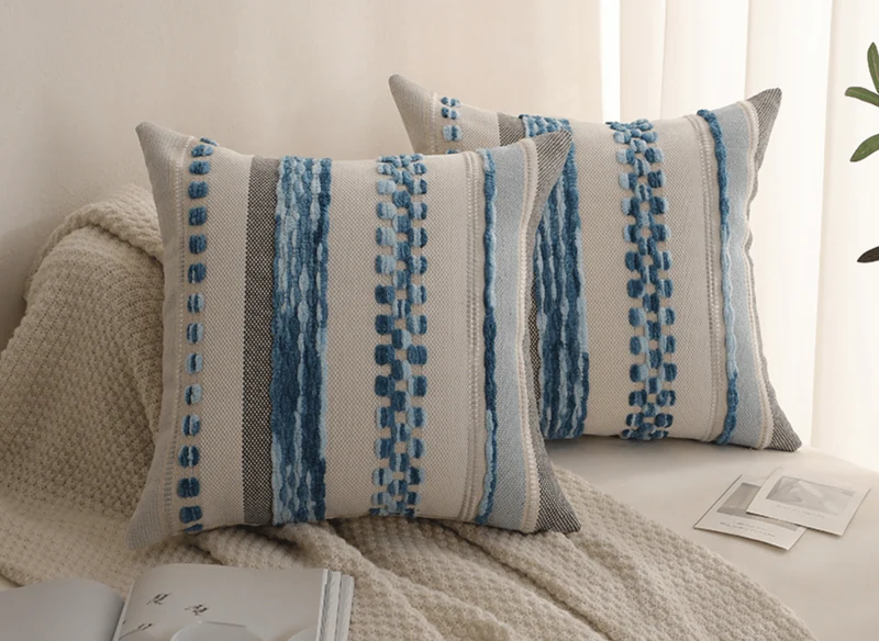 Coussin texturé bleu et blanc écru 45x45 cm NEXUS